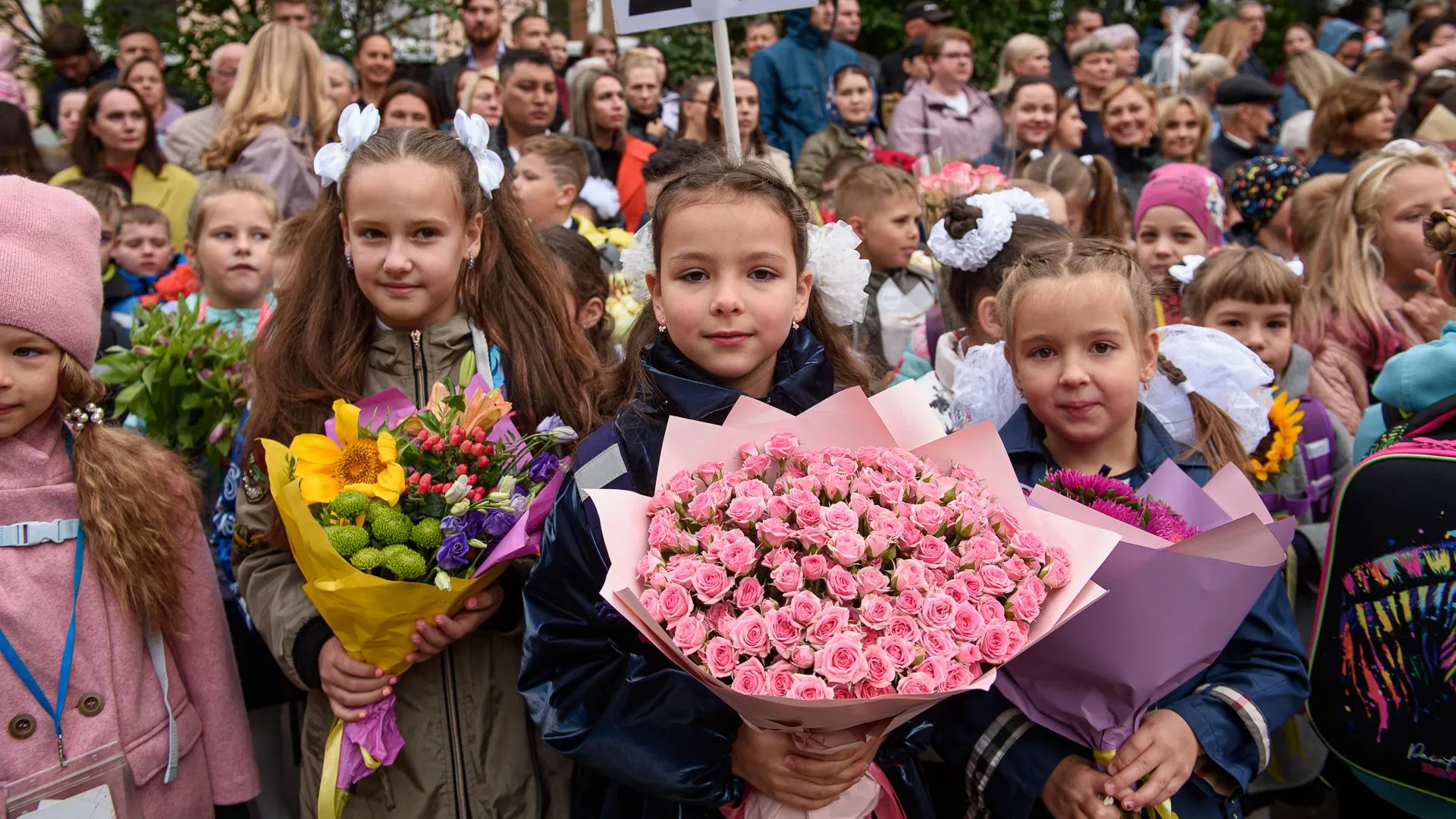 Подмосковные единороссы помогли подготовиться школьникам к 1 сентября