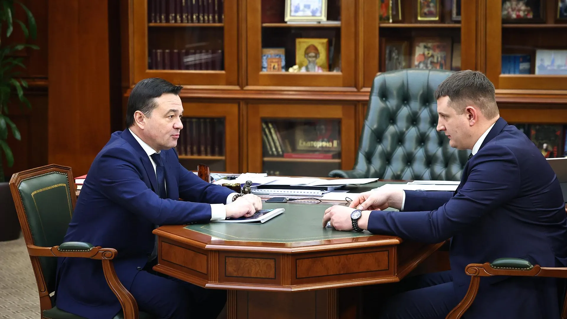 Андрей Воробьев поручил уделить особое внимание работе транспорта в Павловском Посаде