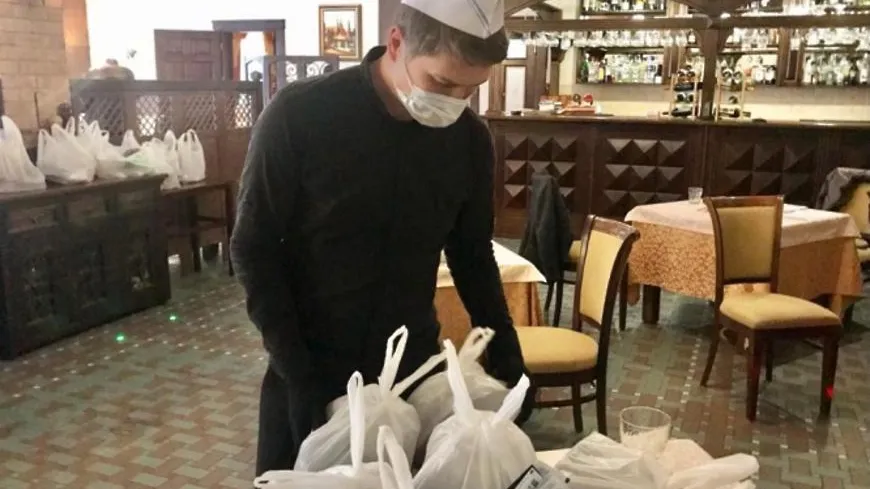 По 60 обедов ежедневно предоставит ресторан в Красногорске для медиков скорой помощи