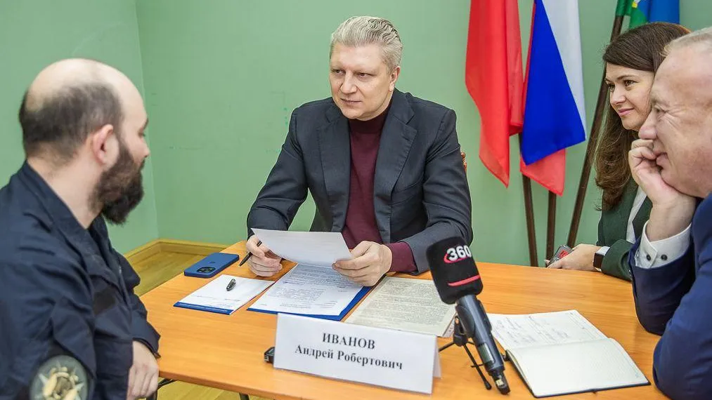 Андрей Иванов провел личный прием граждан в Часцах