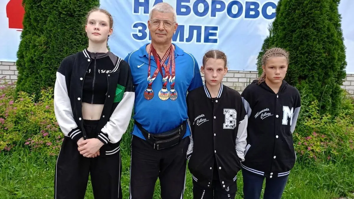 Люберецкие тяжелоатлеты завоевали три медали межрегионального турнира