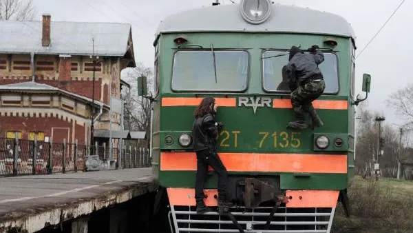 Зацеперы помешали движению электрички в Подольске