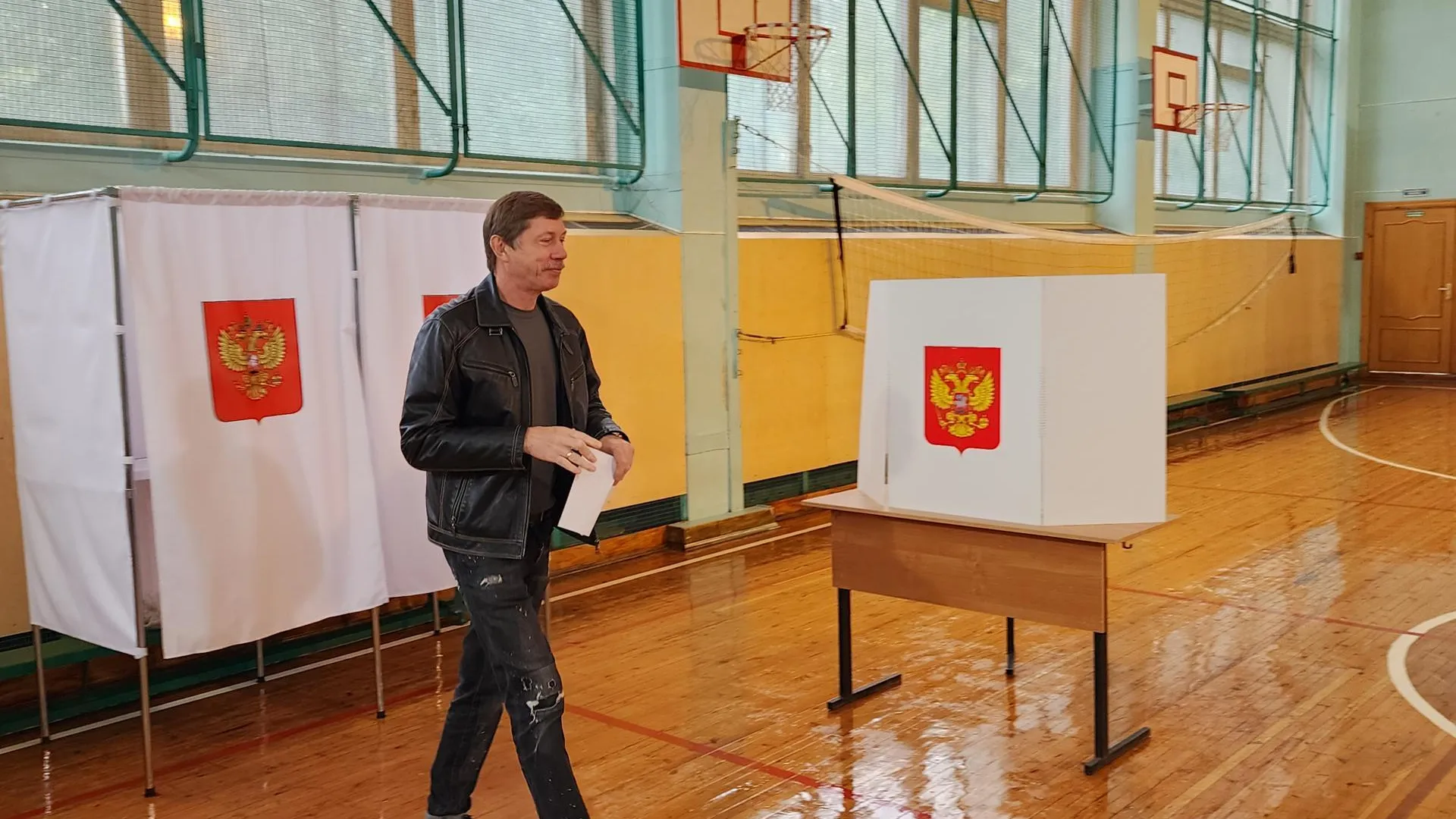 Депутат Жуковского городского Совета депутатов проголосовал на выборах