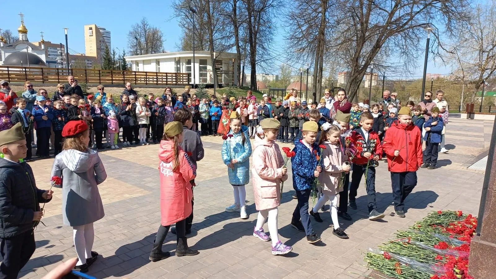 Около 500 детей почтили память Героя Советского Союза Виктора Талалихина в Подольске