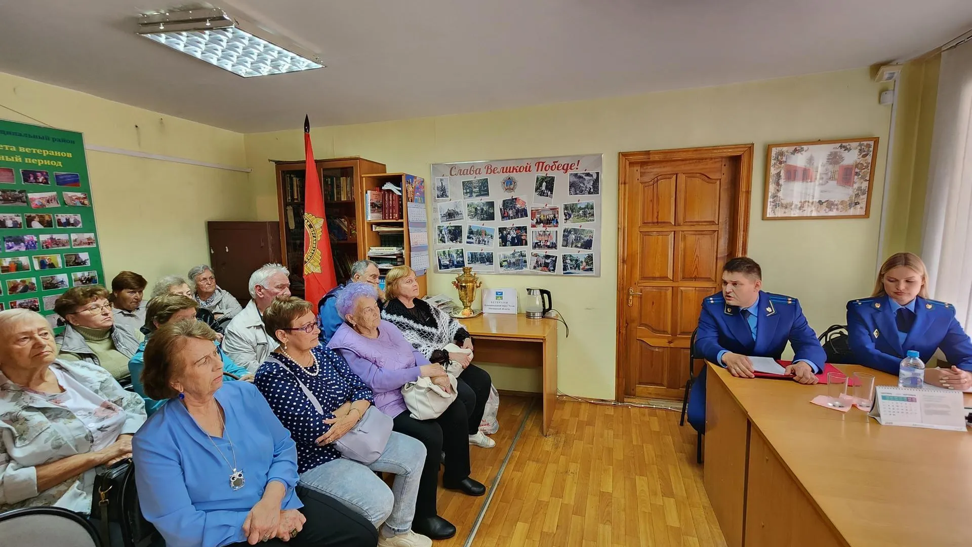 В Чехове пенсионерам рассказали о защите от телефонных аферистов