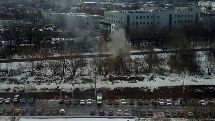 Бездомные вернулись в заброшенные гаражи на Московской улице в Подольске