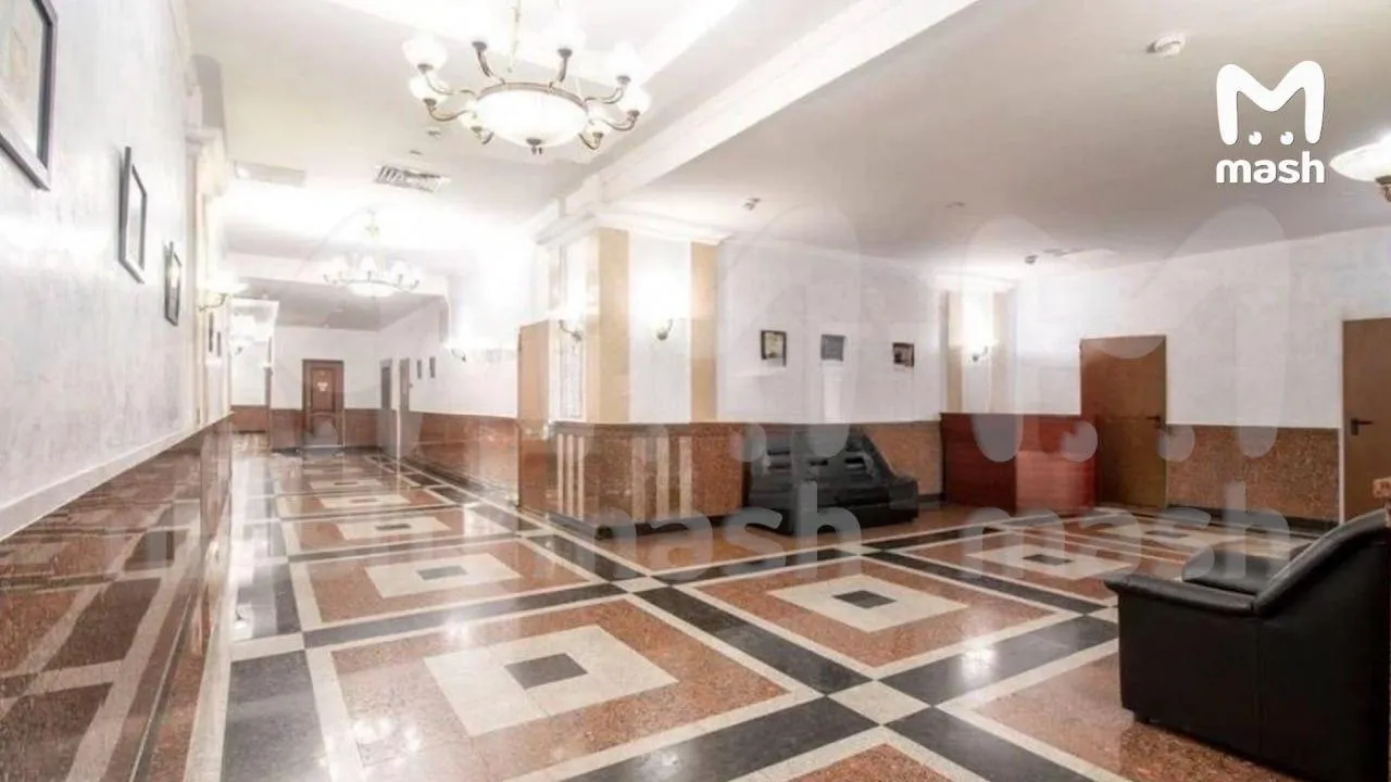 Взрывное устройство могли заложить под диван, стоящий в холле ЖК «Алые паруса»