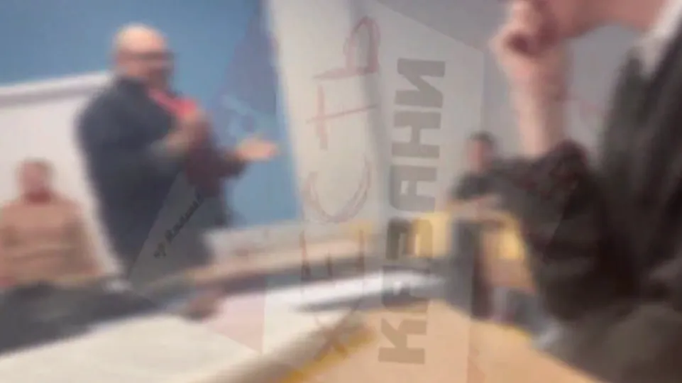 «Буду им фигачить»: преподаватель пугает студентов резиновым дилдо в Казани
