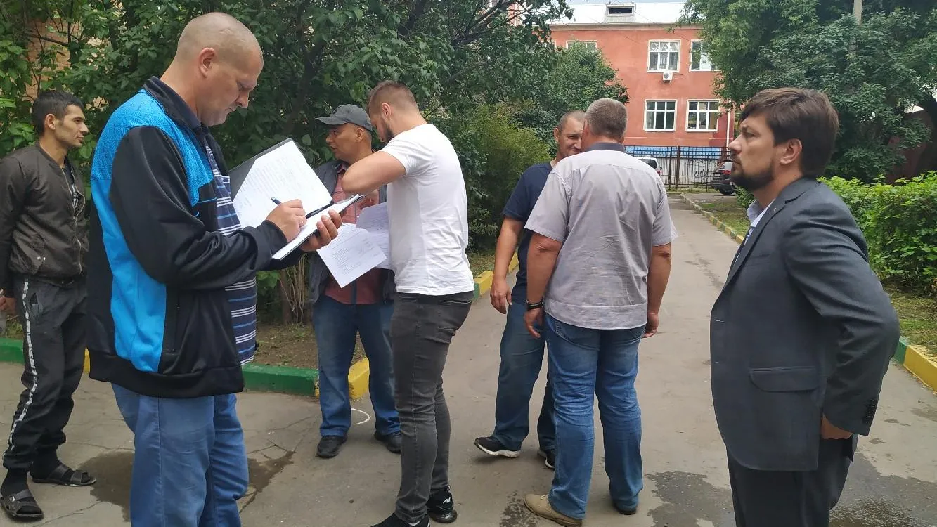 В Подольске приняли с замечаниями ремонт подъездов дома на улице Ленина