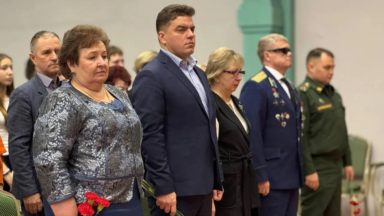 В Можайске открыли третью «Парту Героя» в память о погибшем участнике СВО