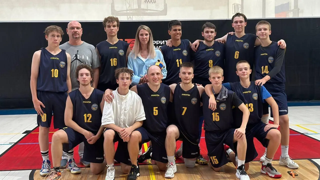 Воскресенские баскетболисты стали победителями летнего суперкубка Москвы