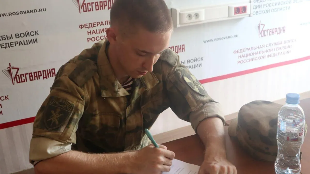 800 срочников из Подмосковья поступили на службу в Росгвардию