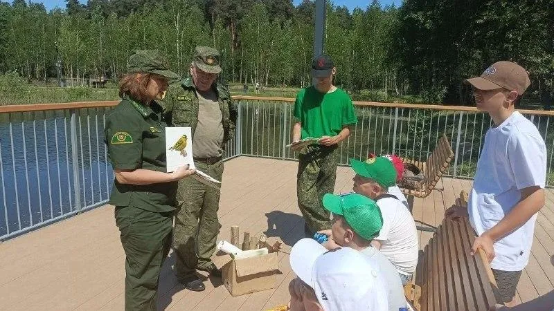 Школьники из Коломны побывали на экскурсии в Орехово-Зуевском парке