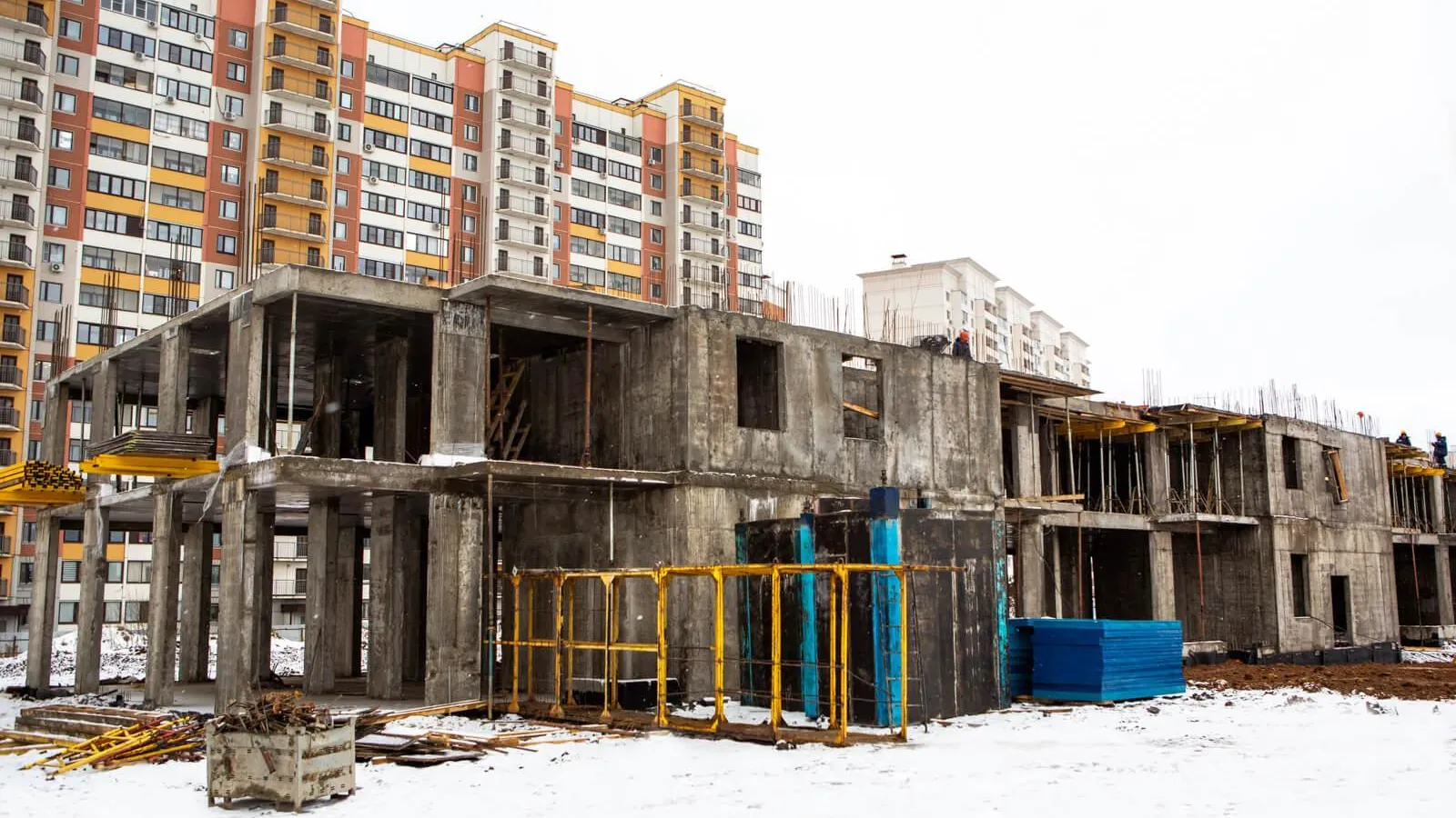 В корпусах ЖК «Домодедово парк» приступили к устройству монолитных конструкций