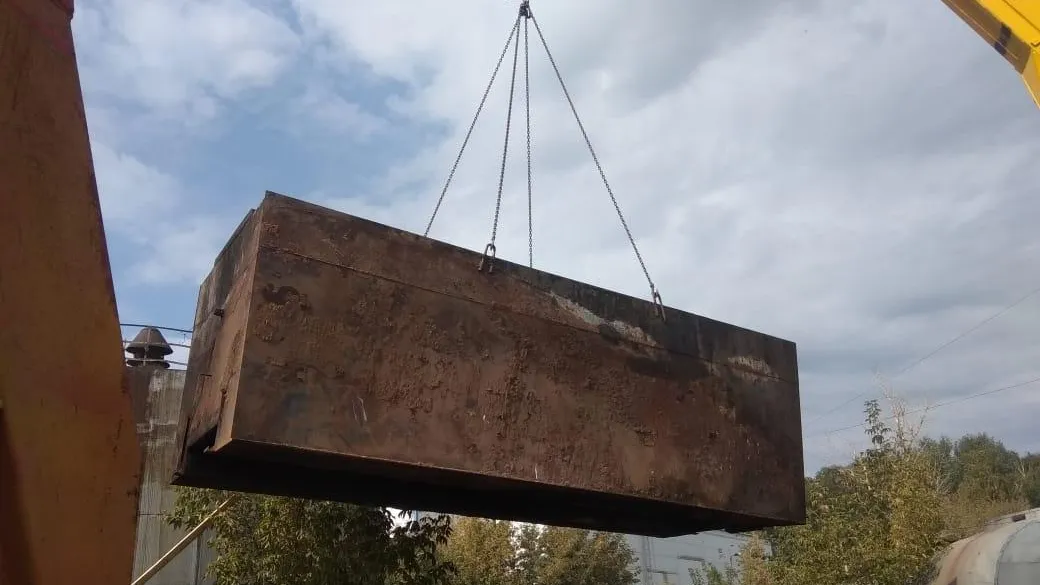 Печь для мазута демонтировали на заводе пластмасс в Люберцах