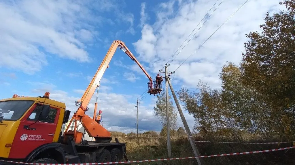 Энергетики повысили надежность электроснабжения 2 округов на севере Подмосковья