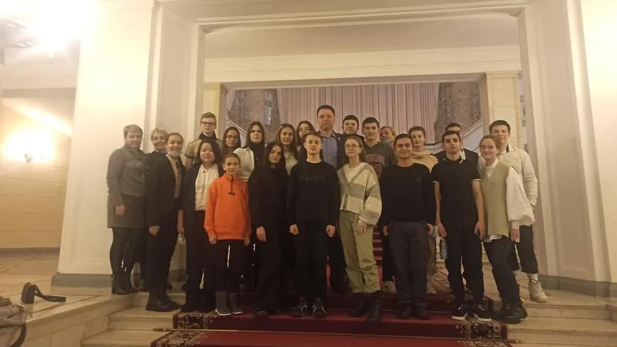 Юнармейцы Подольска побывали на спектакле «Судьба одного дома» в Москве