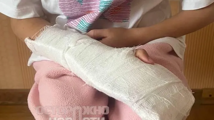 Двое курсантов МЧС на электросамокате сбили 8-летнюю девочку в Петербурге