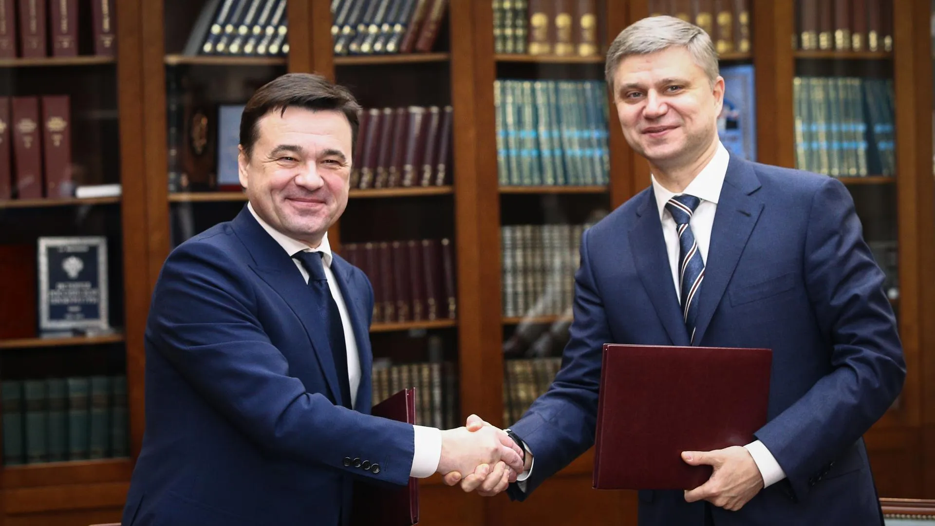 Поездки по железной дороге в Подмосковье станут безопаснее и комфортнее