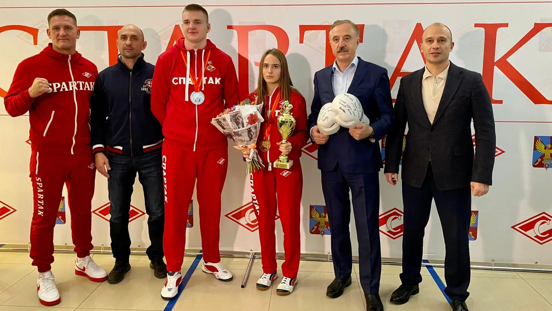 Спортсмены Люберец получили награды от главы округа за победу на первенстве Европы
