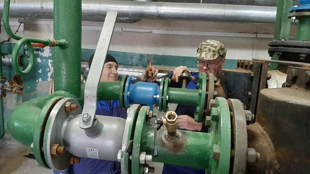 Сотрудники УК отремонтировали тепловой пункт в микрорайоне Климовск Подольска
