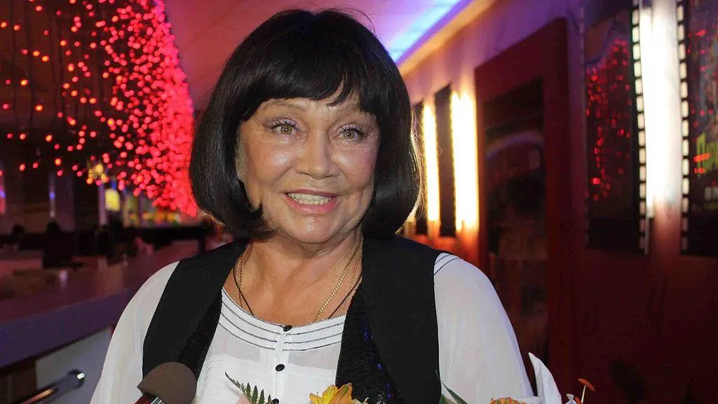 Актриса Лужина о режиссере Ростоцком: требовал взаимной любви