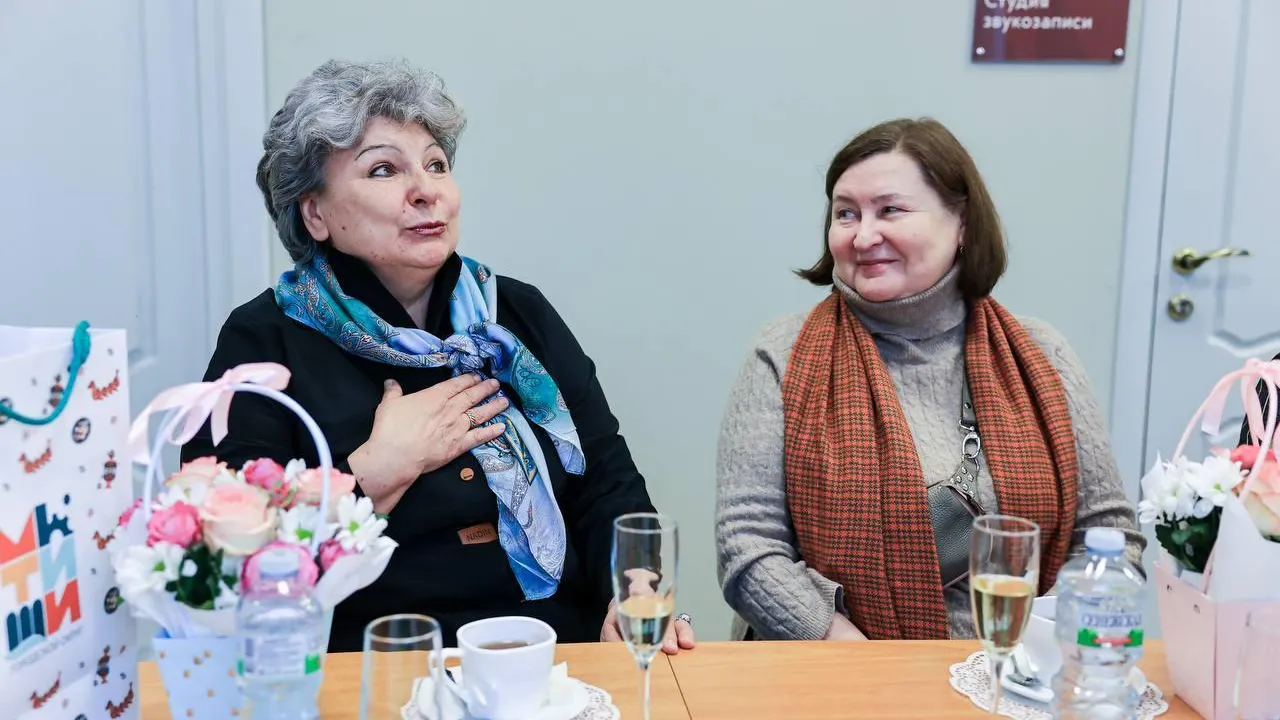 В Мытищах поздравили женщин-старост с 8 Марта