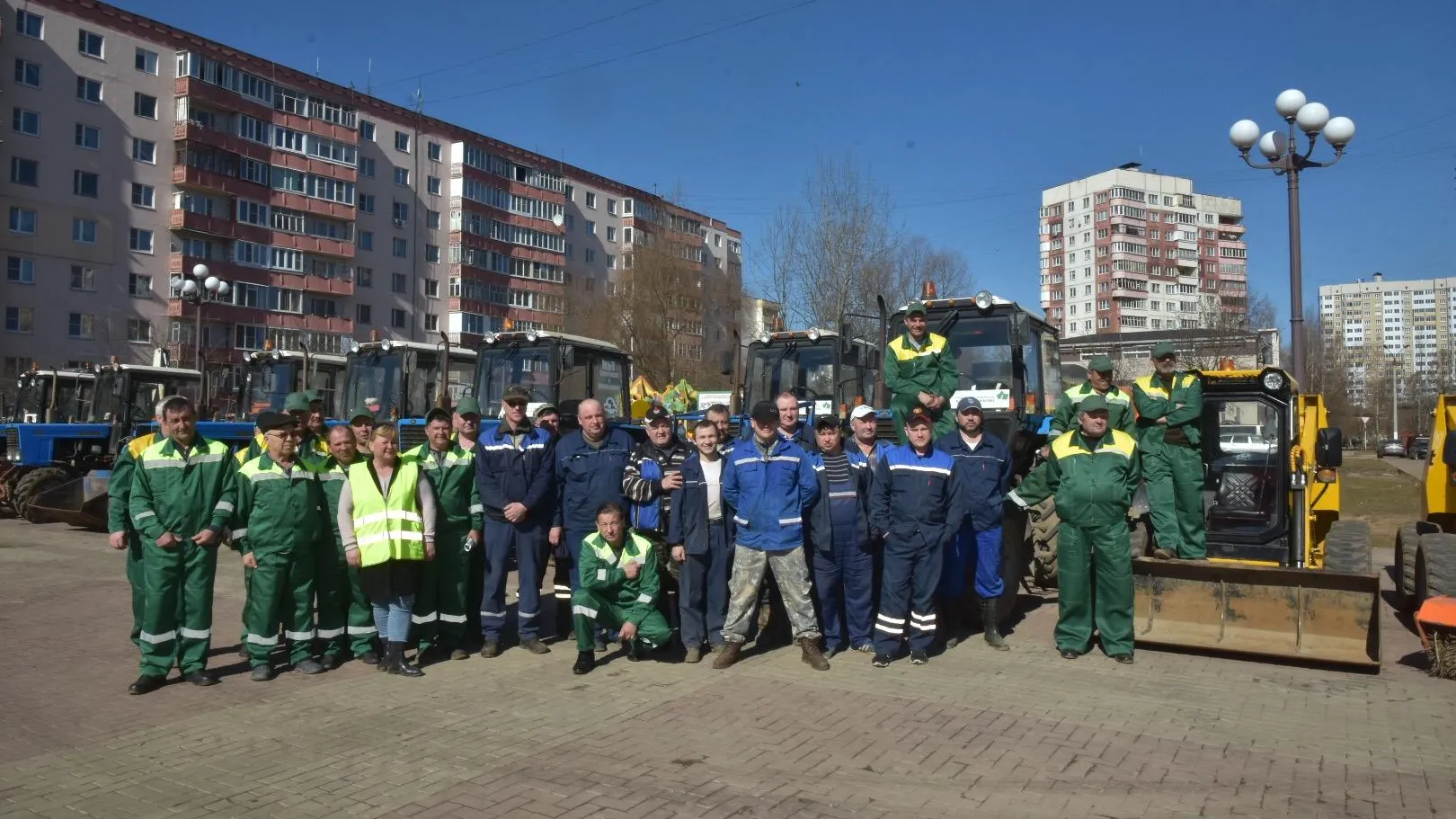 На субботнике в Наро‑Фоминском округе привели в порядок памятники и воинские захоронения