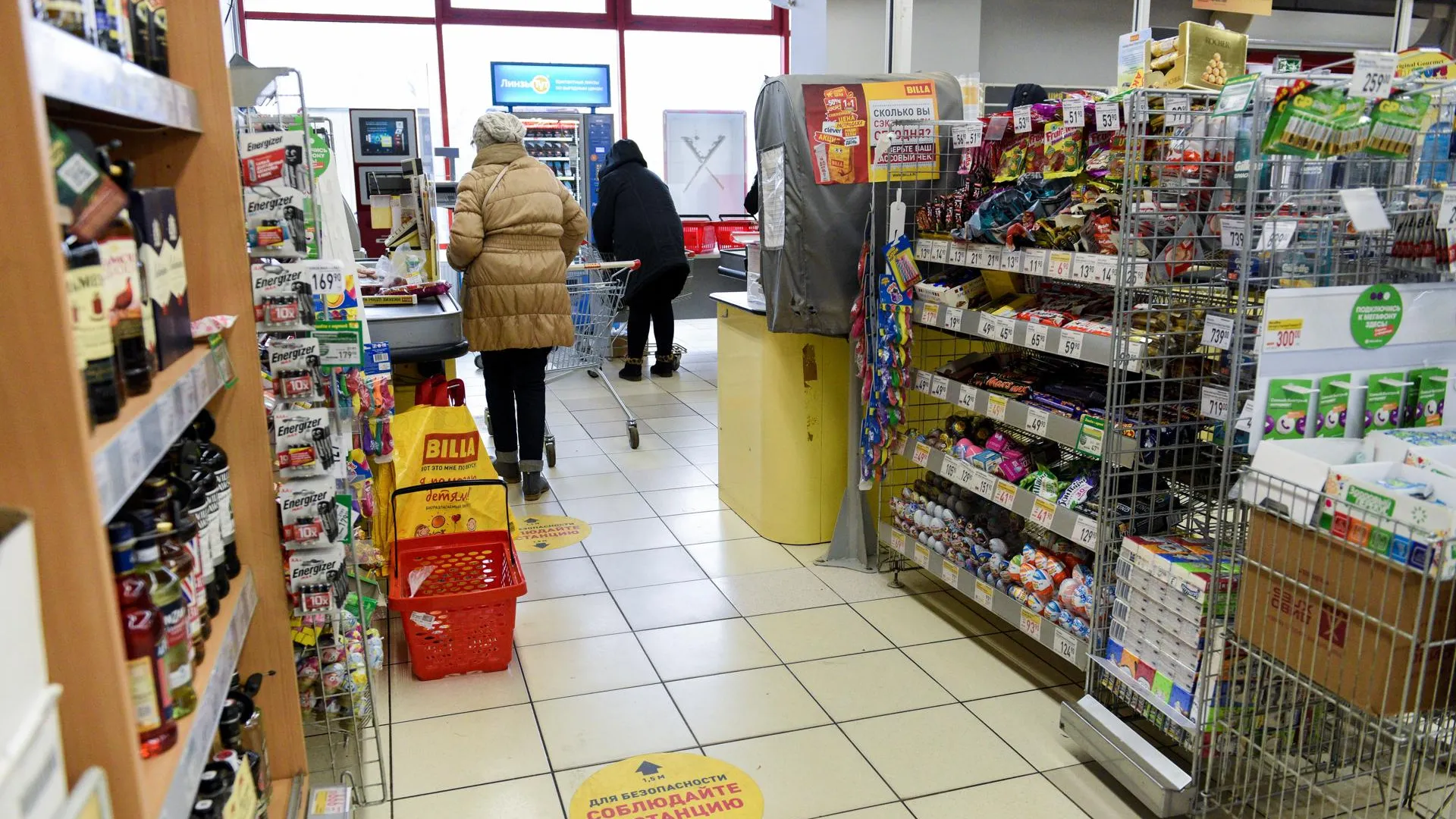 Глава Люберец не выявил нарушений в дезинфекции торговых объектов округа