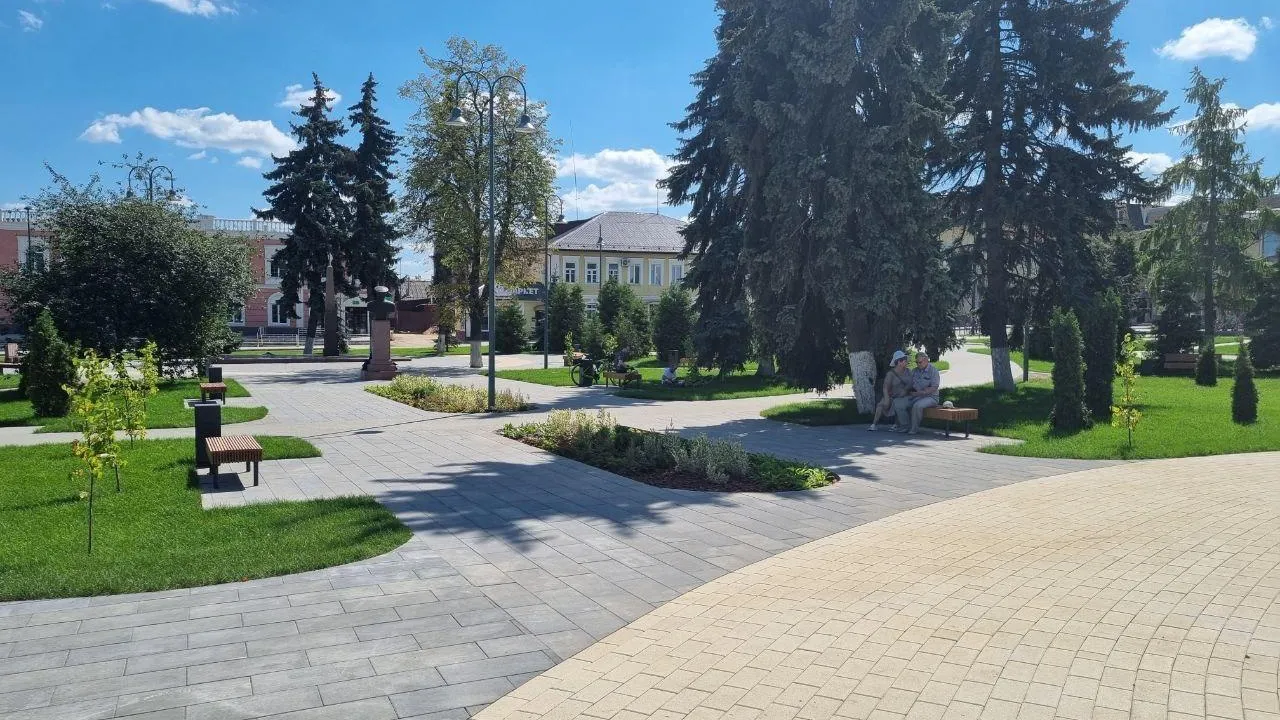 Благоустройство площади Тимофеева провели в Бронницах в 2023 г