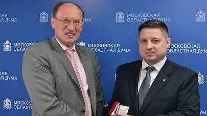 Игорю Коханому вручили удостоверение депутата Мособлдумы