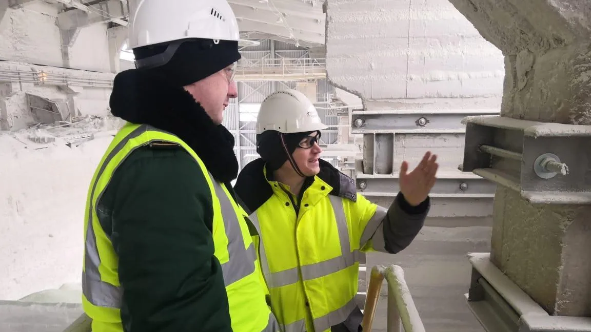 В Коломне завершается реконструкция одного из шести зданий цементного завода