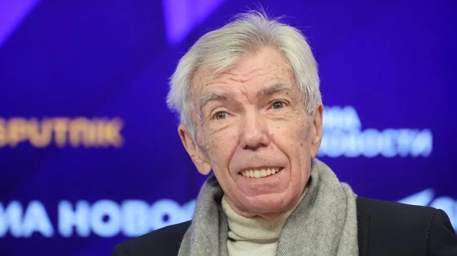 Скончался телеведущий Юрий Николаев