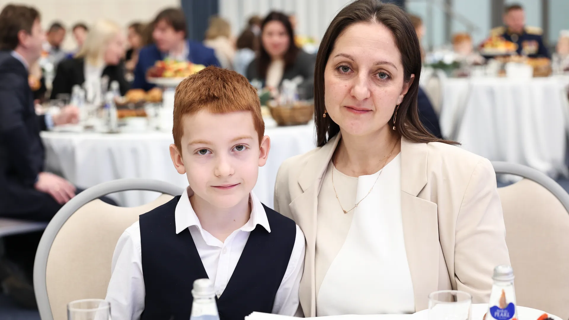 Ордена, выплаты, праздники: как семьи с детьми поддерживают в Подмосковье