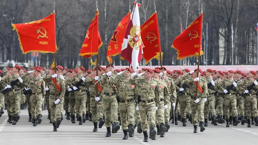 Военнослужащие дивизии им Дзержинского из Балашихи подготовились к параду Победы