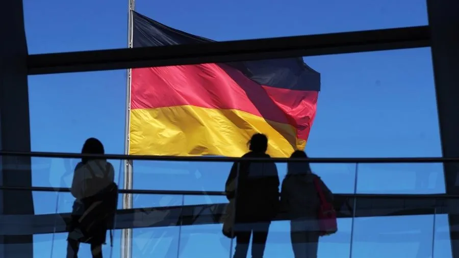 Spiegel: Германия ведет тайные переговоры с Индией для поставок оружия ВСУ