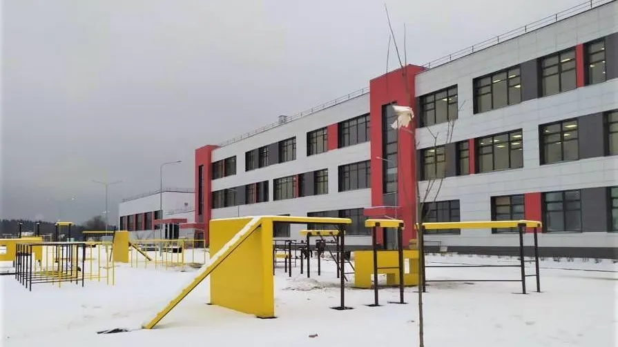 В Истре досрочно построили новую школу на 825 мест