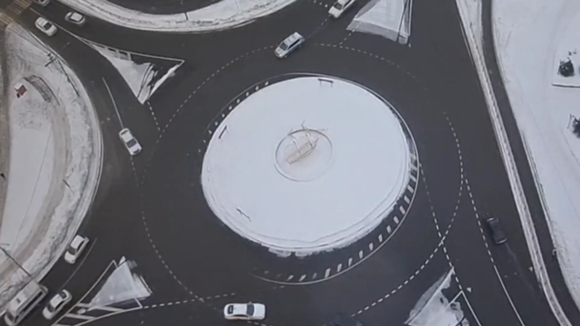 Загруженность дорог в Подмосковье утром 10 февраля составила 5 баллов