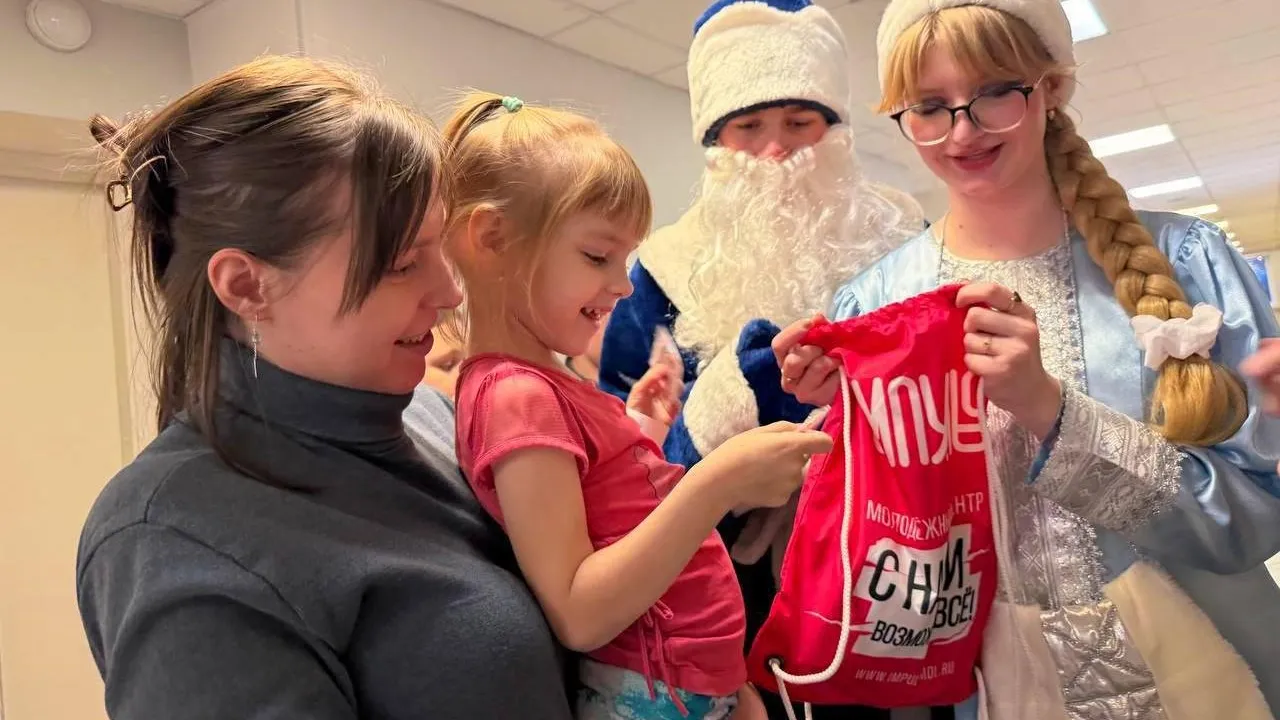 В НИКИ детства прошло новогоднее детское мероприятие «Новогодняя искорка»