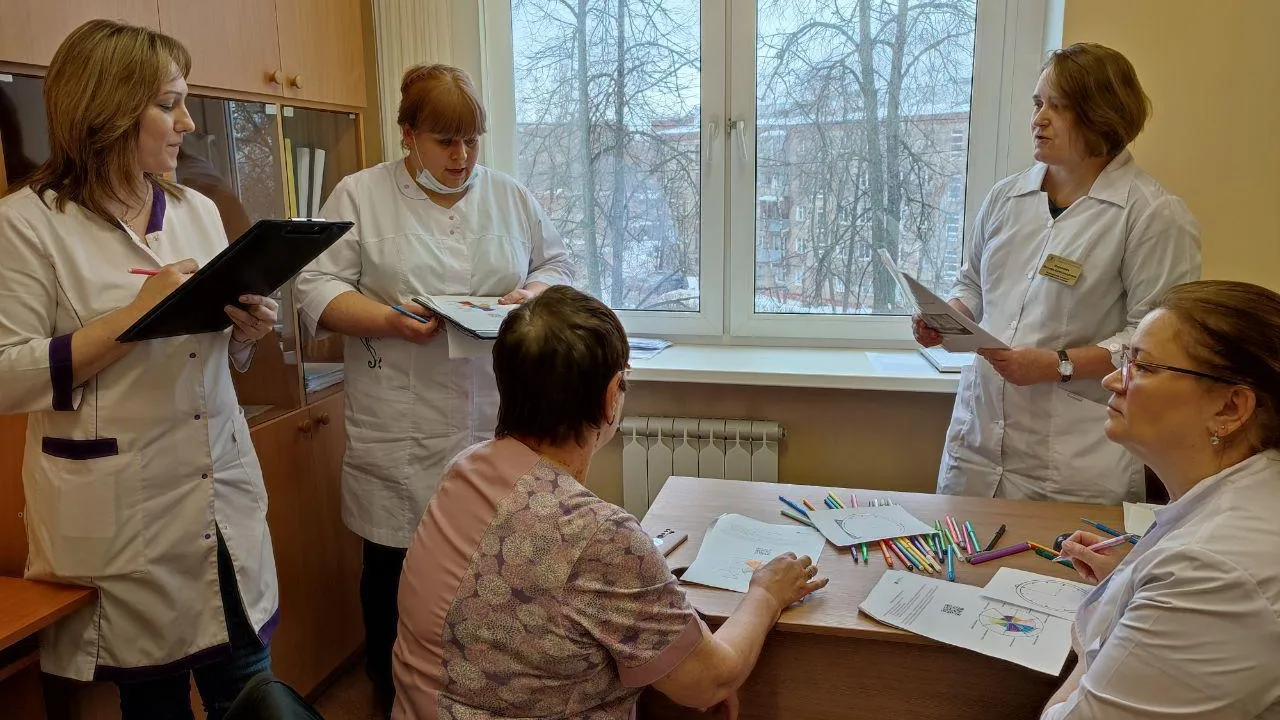 Психолог больницы Дзержинского ведет работу по профилактике стресса и выгорания у медиков