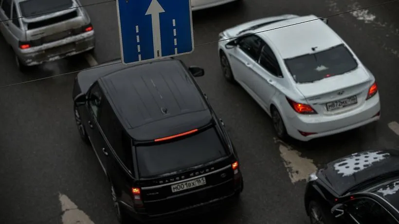 Более 800 тыс автомобилей зафиксировали на дорогах Подмосковья в пятницу утром