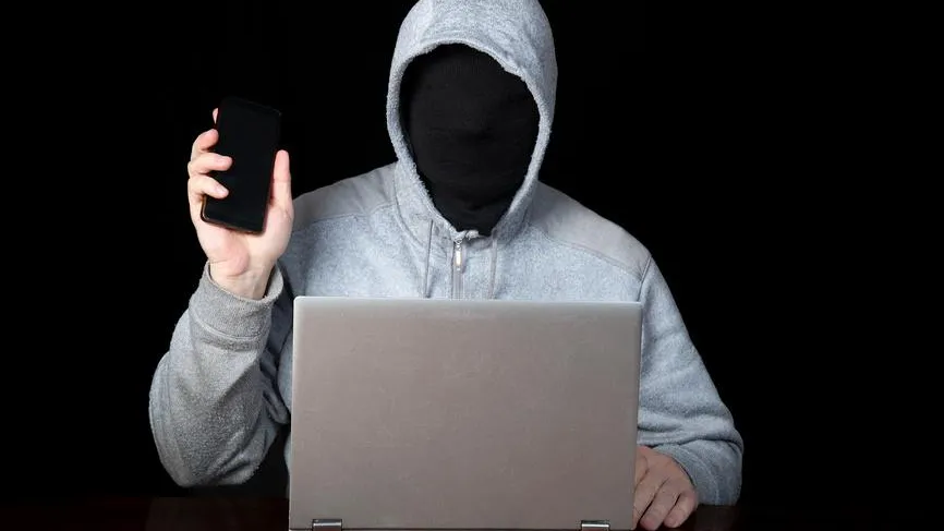 Himera Search и голос «сотрудника ФСБ»: как мошенники выносят счет под ноль