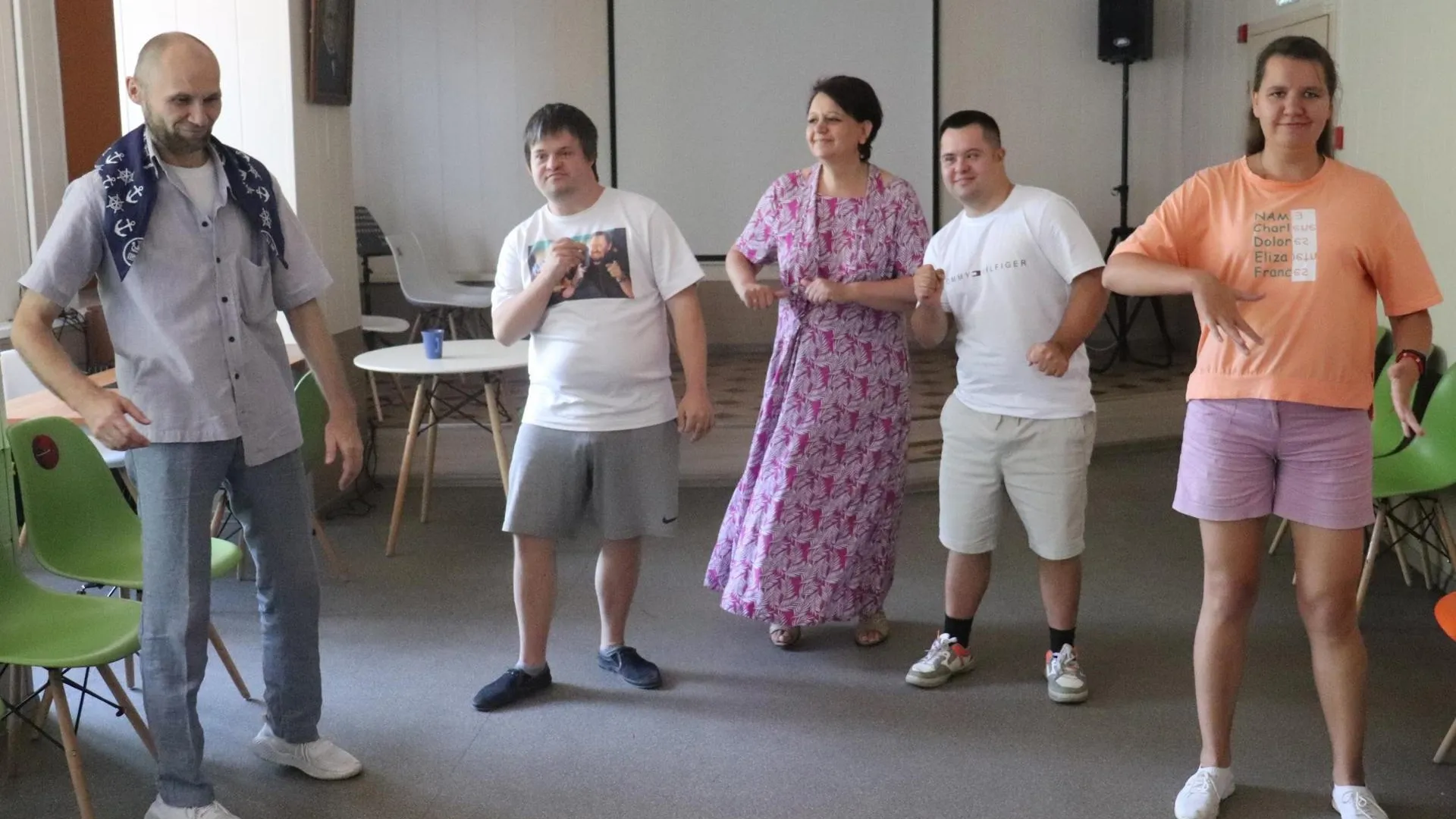 В Балашихе для молодежи с ОВЗ проводят творческие и обучающие занятия бесплатно