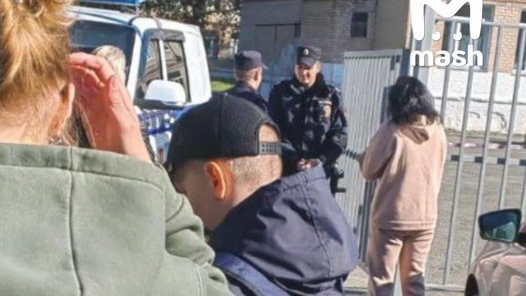 Названа возможная причина нападения школьника на одноклассников в Челябинске