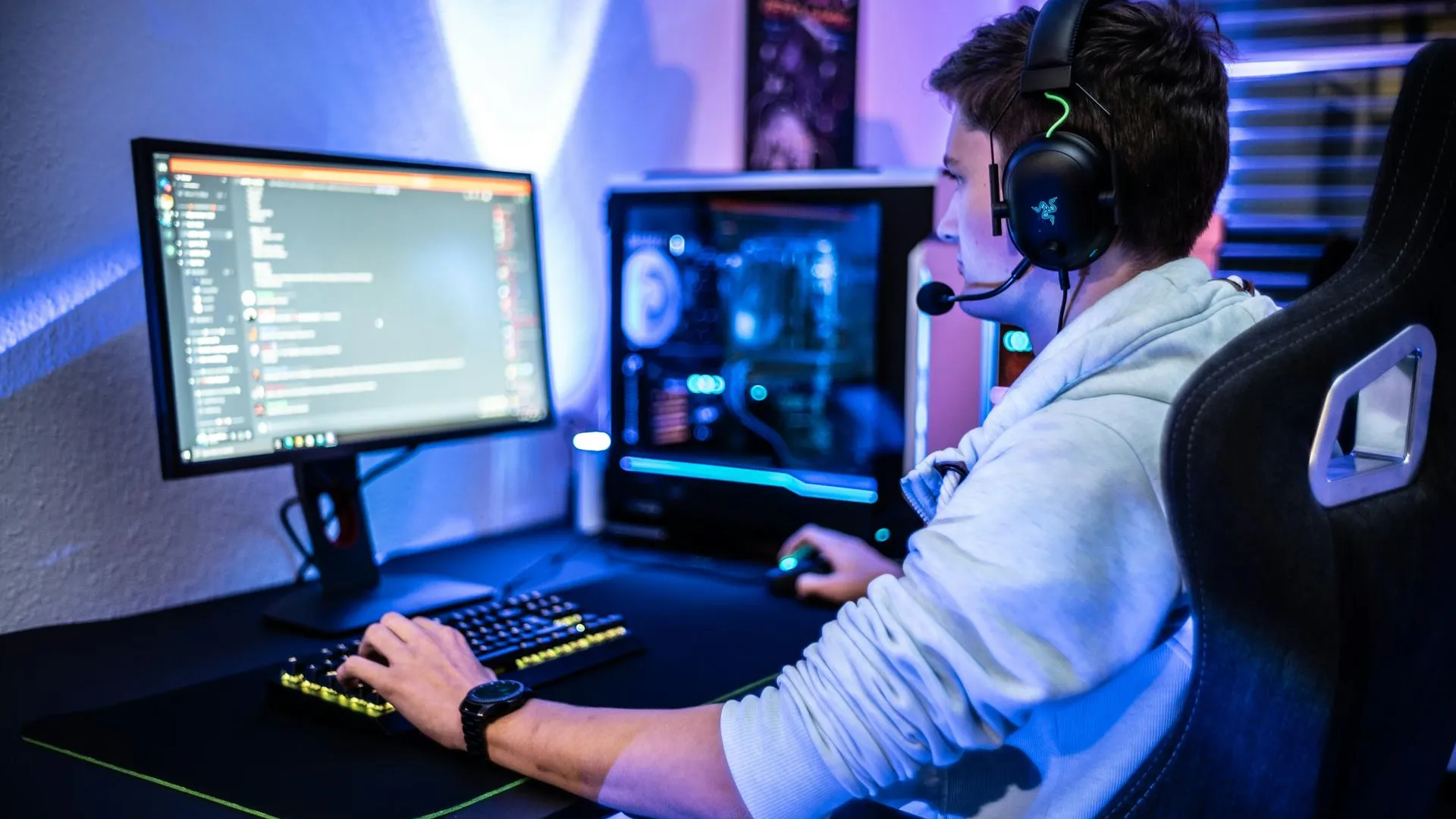 Роскомнадзор потребовал от Discord удалить 947 противоправных материалов