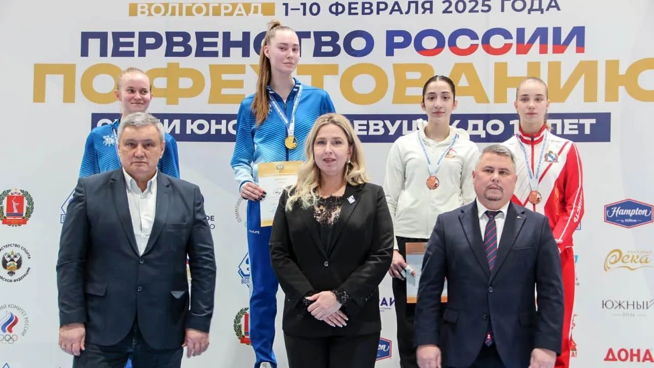 Рапиристки Подмосковья взяли две медали первенства России по фехтованию