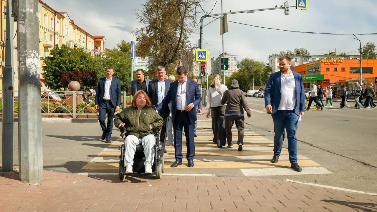 Глава Раменского округа проверил качество безбарьерной среды в городе