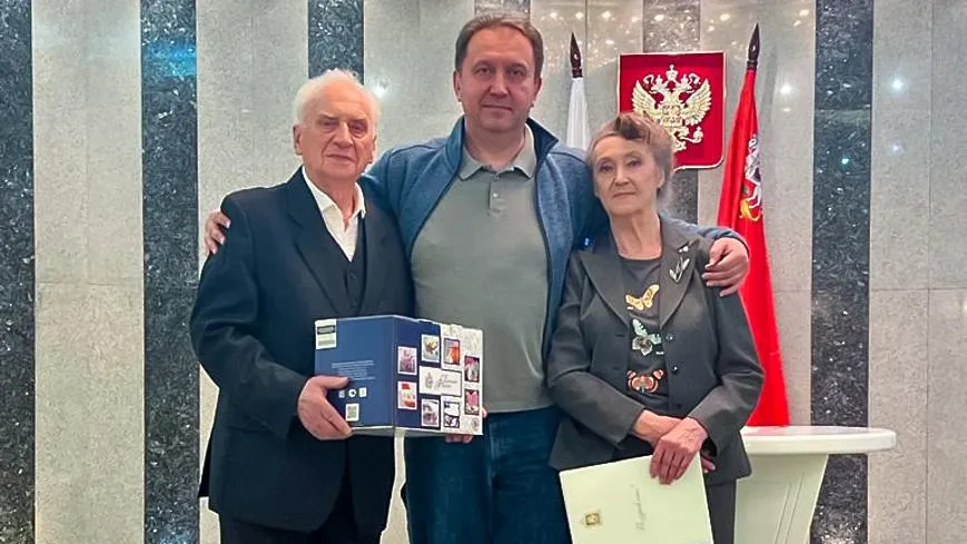 Супружескую пару из Мытищ поздравили с 55‑летием совместной жизни