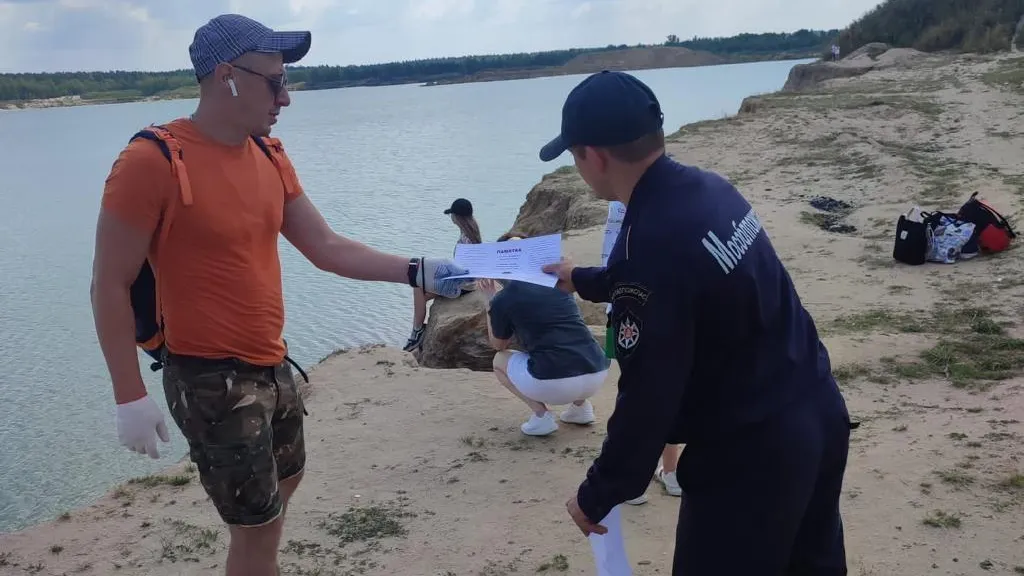 Спасатели продолжают проверку водоемов Балашихи на наличие стихийных пляжей