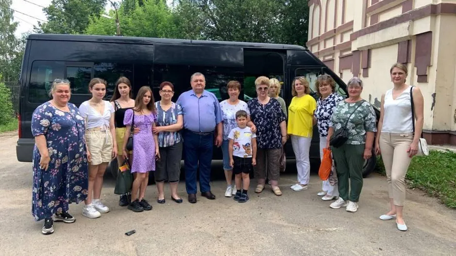 Свыше 100 экскурсий по Подмосковью провели для старшего поколения Дмитрова